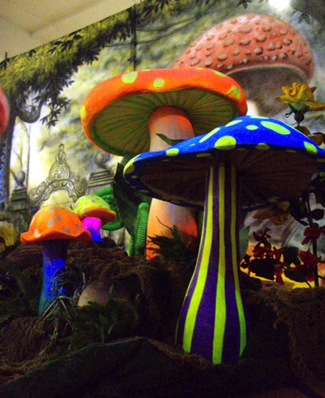 Alice in Wonderland Theme Parties and Props, Rick Herns Productions