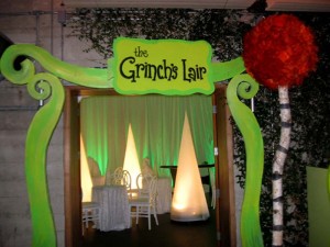 grinch christmas theme themes parties decorations cubicle grinchs lair office decoration bay door props whoville themed decorating xmas fiesta area
